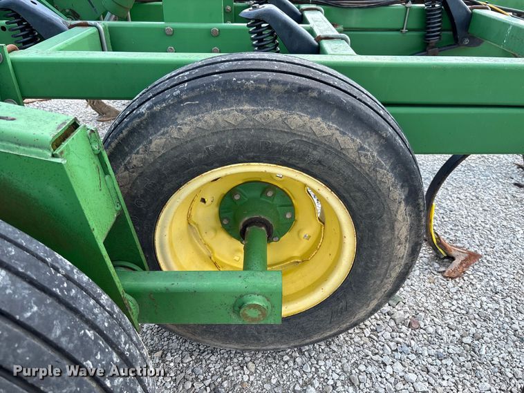 image for item FC1912 John Deere 980 field cultivator
