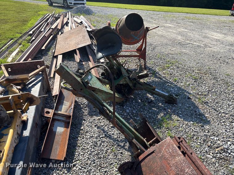 image for item FC1946 Backhoe attachment