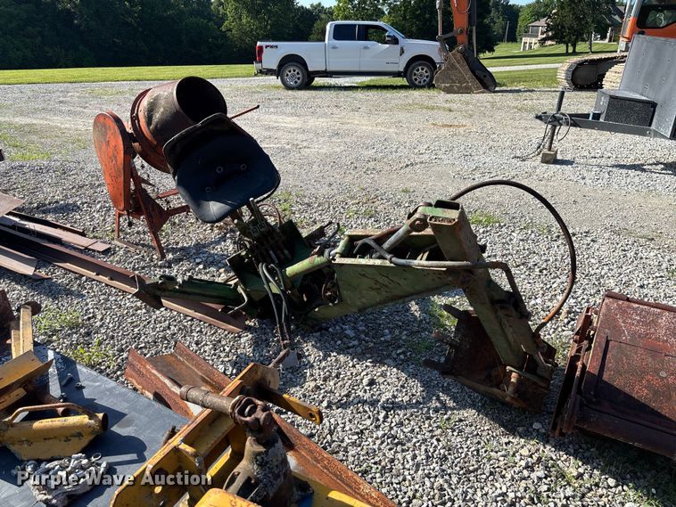 image for item FC1946 Backhoe attachment