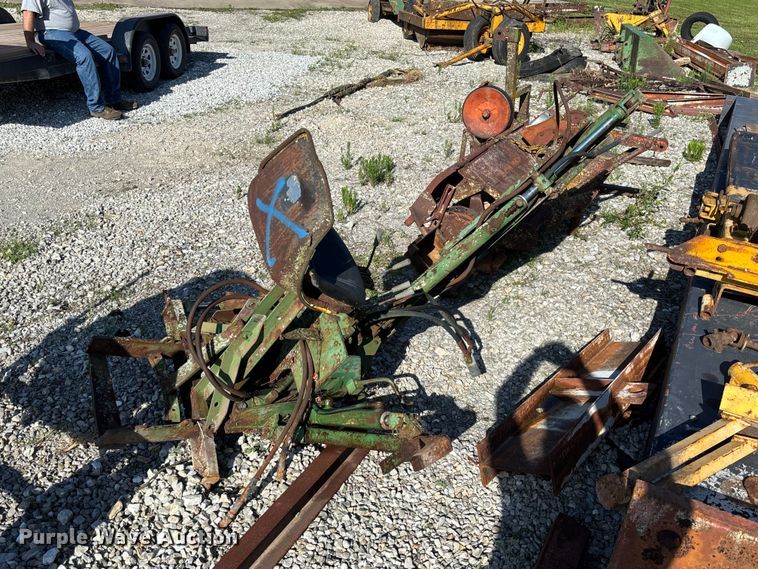 image for item FC1946 Backhoe attachment