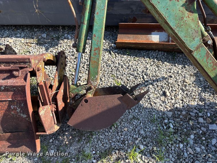 image for item FC1946 Backhoe attachment