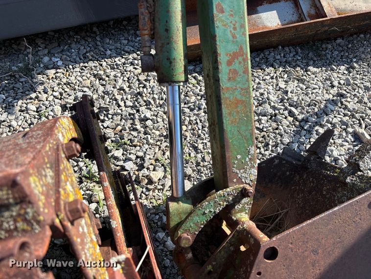 image for item FC1946 Backhoe attachment
