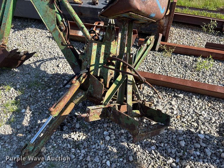 image for item FC1946 Backhoe attachment