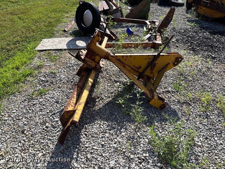 image for item FC1951 84