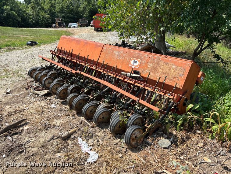 Tye grain drill