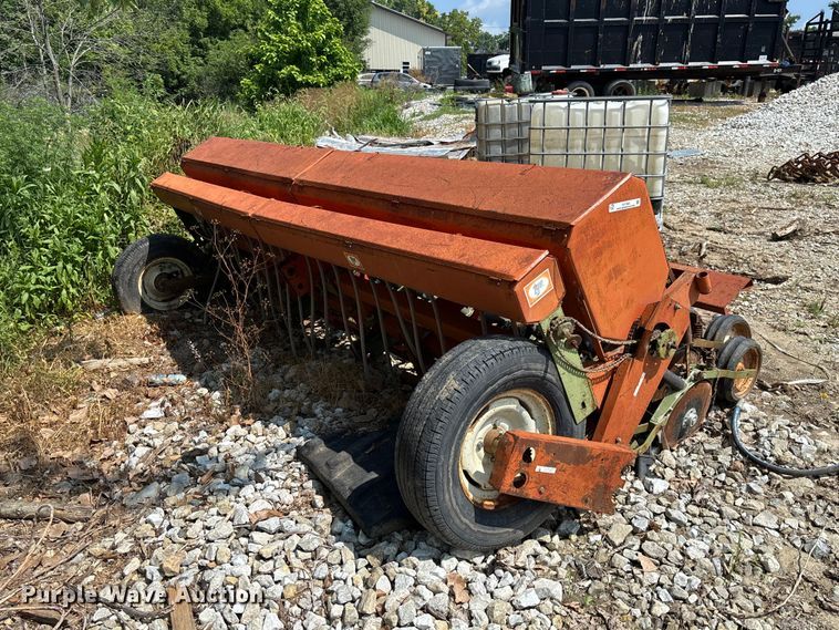 image for item FC1965 Tye grain drill