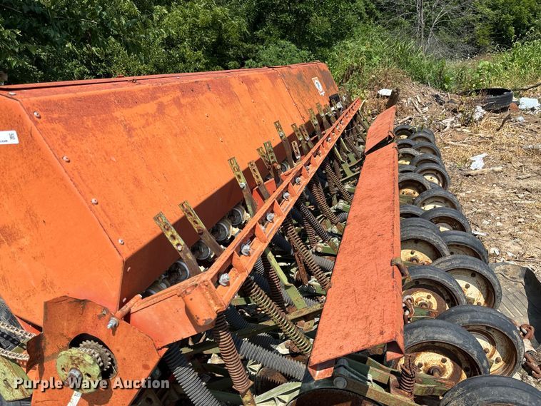 image for item FC1965 Tye grain drill