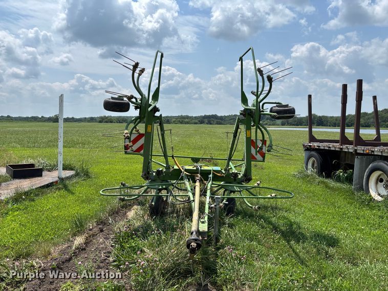 image for item FC1968 2003 Krone KW 5.50/4X7T hay tedder