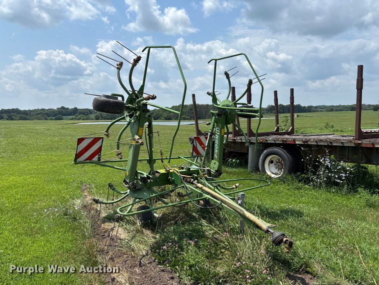 image for item FC1968 2003 Krone KW 5.50/4X7T hay tedder