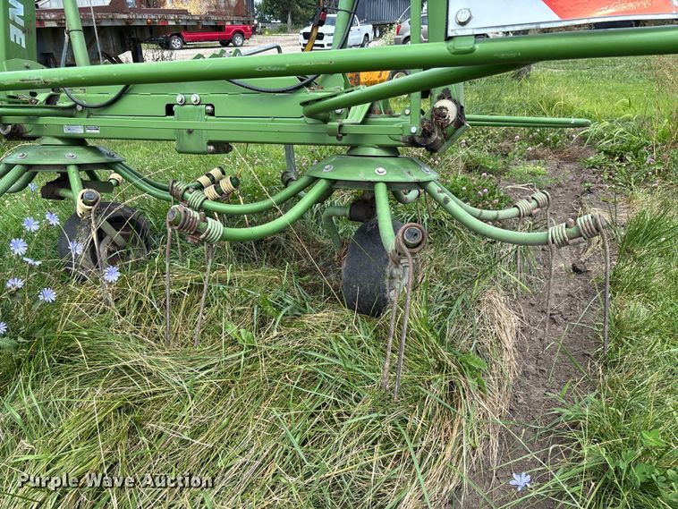 image for item FC1968 2003 Krone KW 5.50/4X7T hay tedder