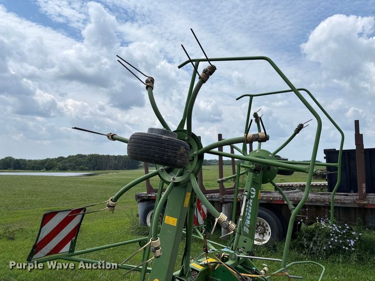 image for item FC1968 2003 Krone KW 5.50/4X7T hay tedder