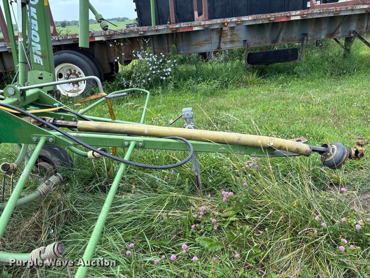 image for item FC1968 2003 Krone KW 5.50/4X7T hay tedder