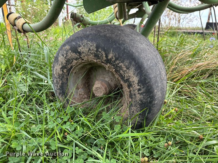 image for item FC1968 2003 Krone KW 5.50/4X7T hay tedder