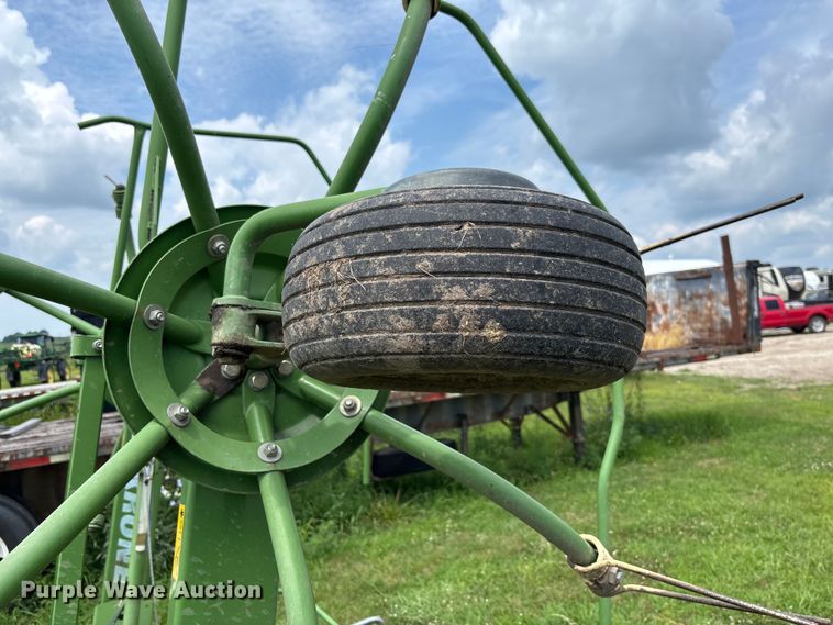 image for item FC1968 2003 Krone KW 5.50/4X7T hay tedder