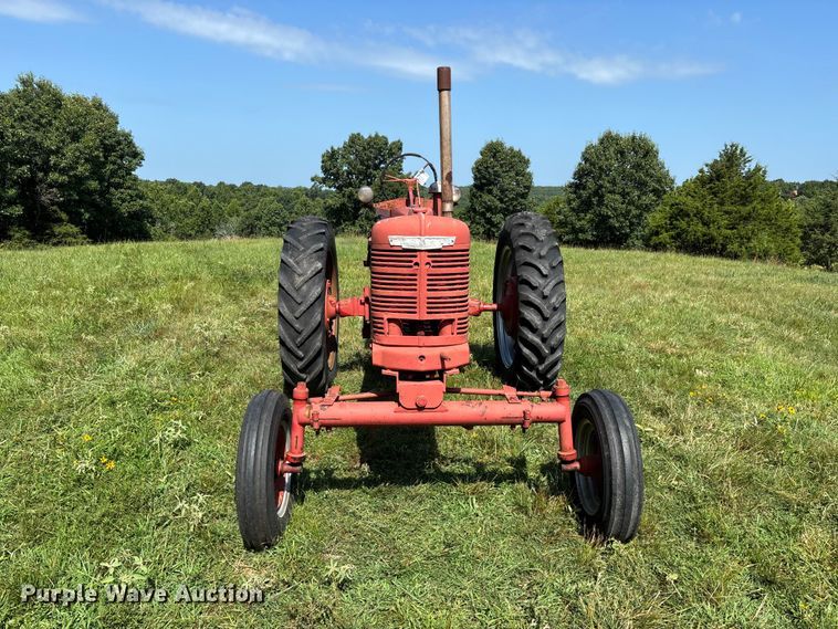 image for item FG0540 1951 International Harvester Farmall H tractor