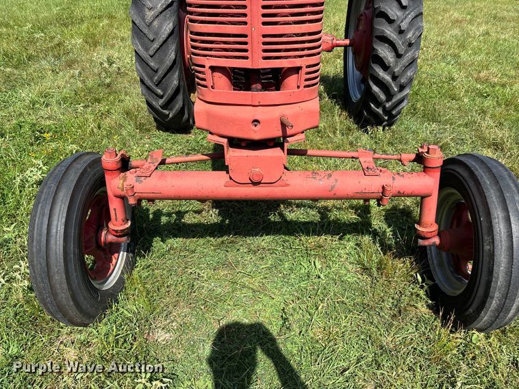image for item FG0540 1951 International Harvester Farmall H tractor