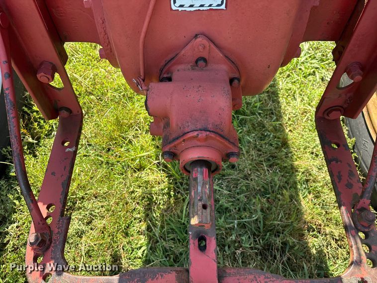 image for item FG0540 1951 International Harvester Farmall H tractor