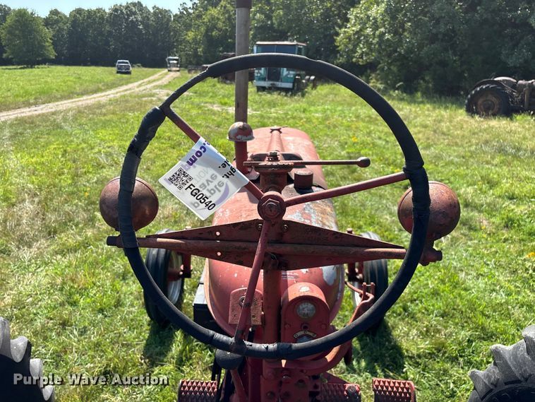 image for item FG0540 1951 International Harvester Farmall H tractor