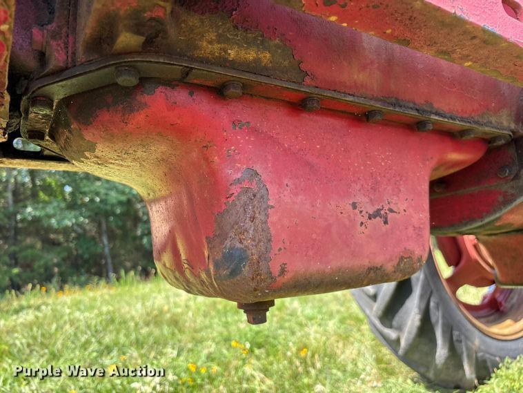 image for item FG0540 1951 International Harvester Farmall H tractor