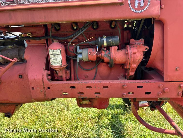 image for item FG0540 1951 International Harvester Farmall H tractor