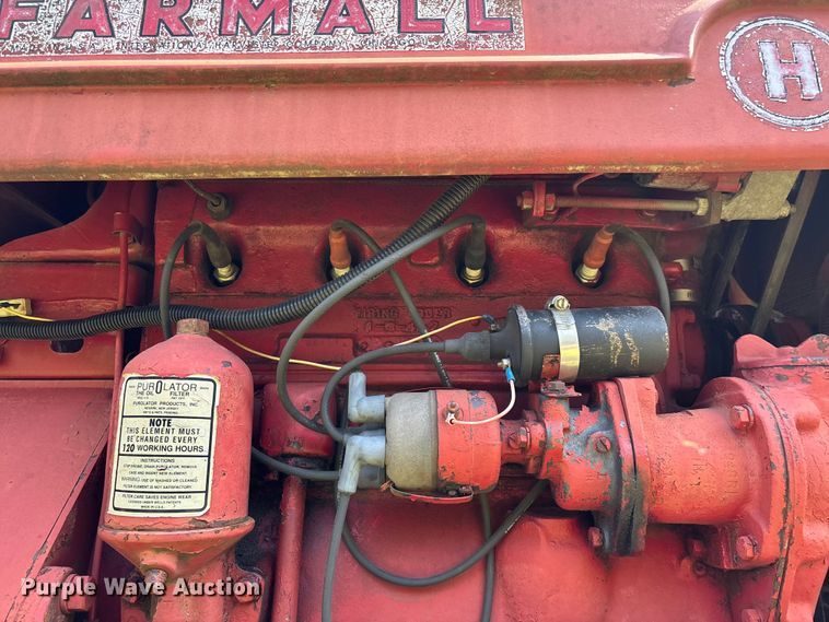 image for item FG0540 1951 International Harvester Farmall H tractor