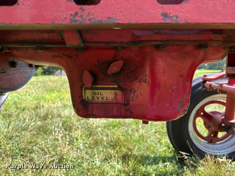 image for item FG0540 1951 International Harvester Farmall H tractor