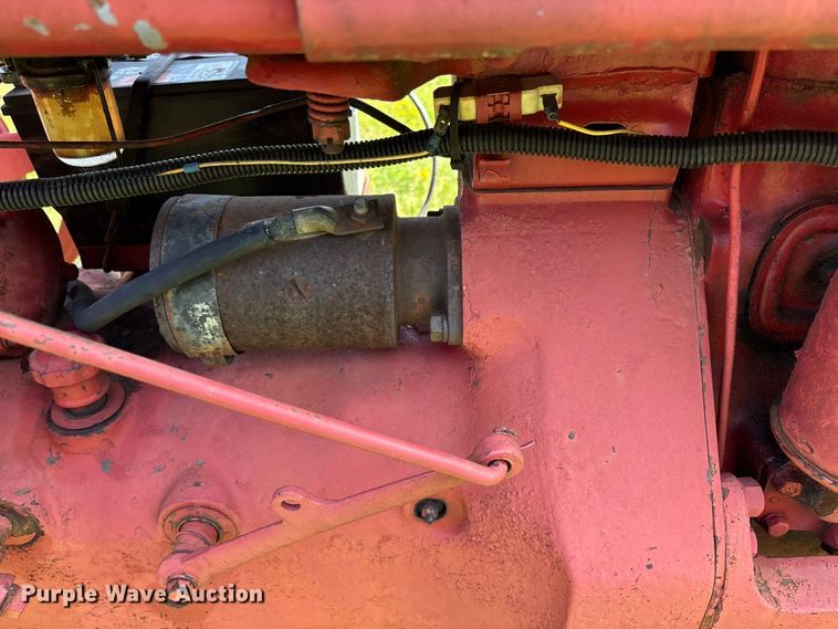 image for item FG0540 1951 International Harvester Farmall H tractor