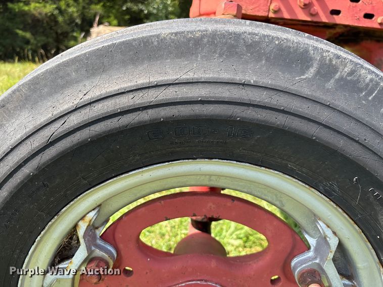 image for item FG0540 1951 International Harvester Farmall H tractor