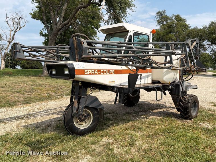Spra-Coupe 220 sprayer