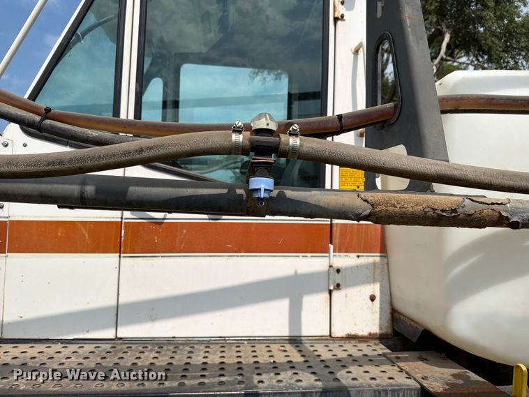 image for item FH6291 Spra-Coupe 220 sprayer