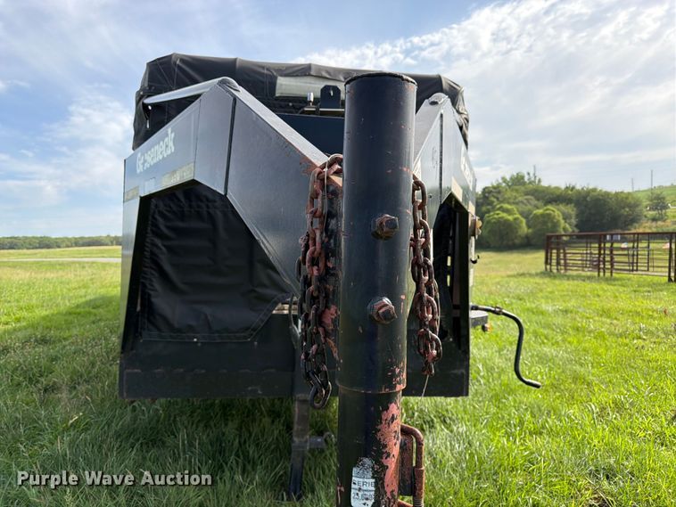 image for item FK3117 2015 Gooseneck Trailer Mfg. Co. Inc. B781T livestock trailer