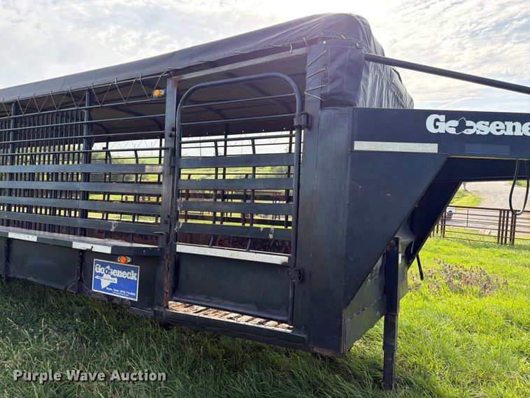 image for item FK3117 2015 Gooseneck Trailer Mfg. Co. Inc. B781T livestock trailer