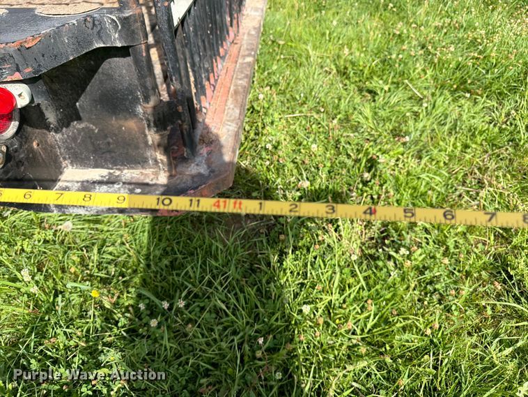 image for item FK3117 2015 Gooseneck Trailer Mfg. Co. Inc. B781T livestock trailer
