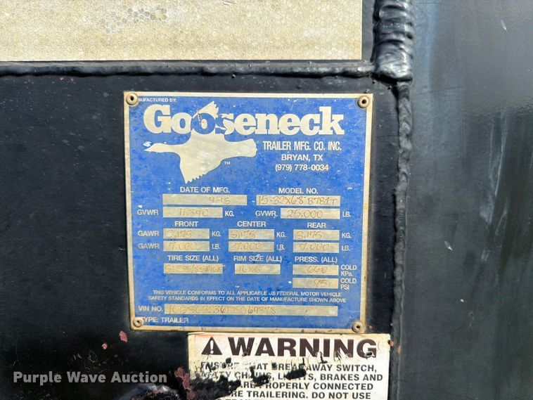 image for item FK3117 2015 Gooseneck Trailer Mfg. Co. Inc. B781T livestock trailer