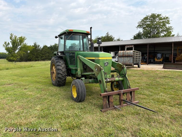 image for item FK3231 1973 John Deere 4230 tractor