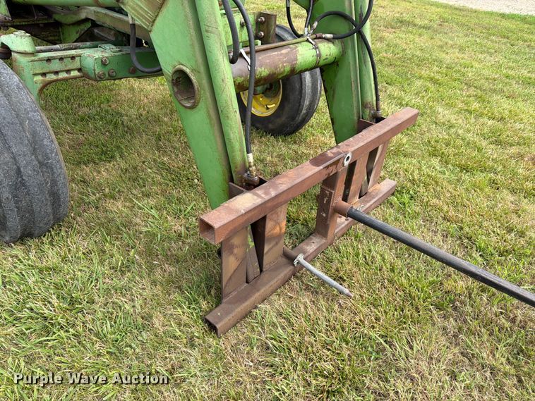 image for item FK3231 1973 John Deere 4230 tractor