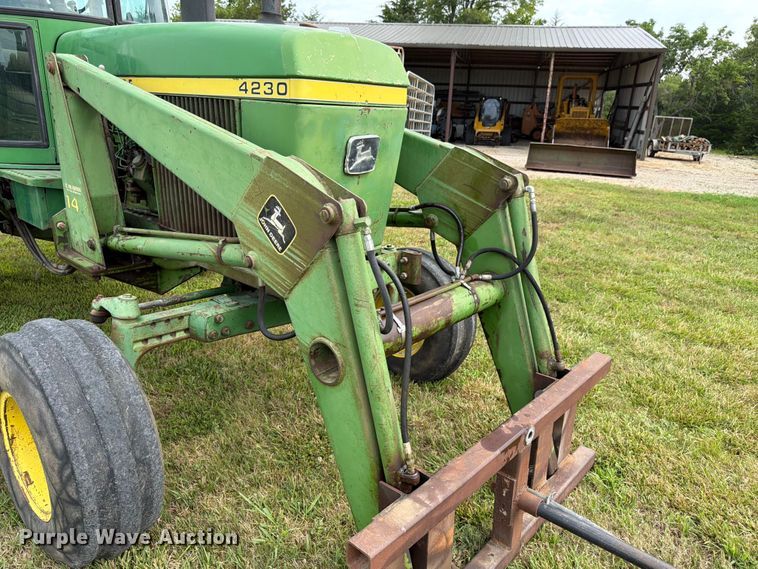 image for item FK3231 1973 John Deere 4230 tractor
