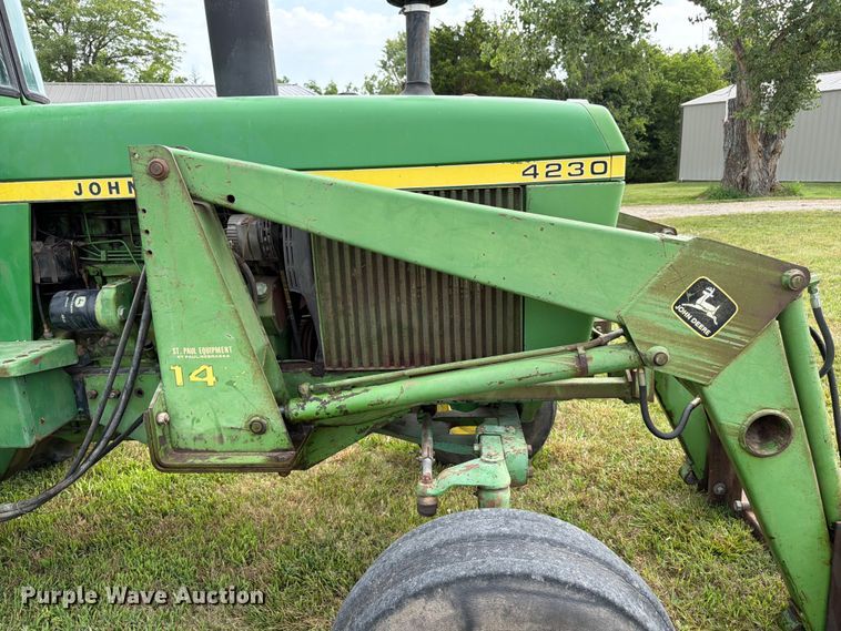 image for item FK3231 1973 John Deere 4230 tractor
