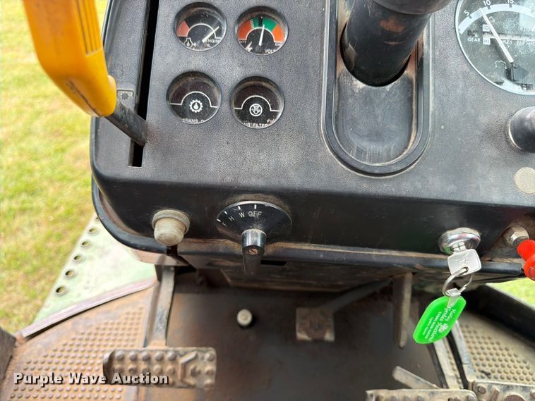 image for item FK3231 1973 John Deere 4230 tractor
