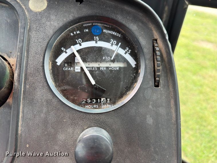 image for item FK3231 1973 John Deere 4230 tractor