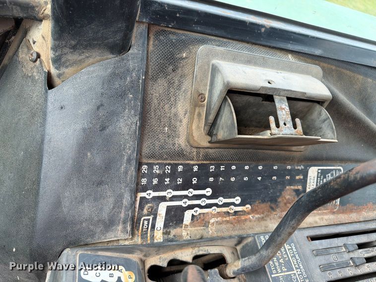 image for item FK3231 1973 John Deere 4230 tractor