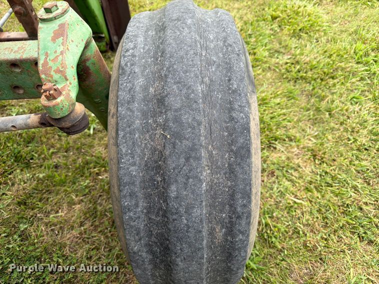 image for item FK3231 1973 John Deere 4230 tractor