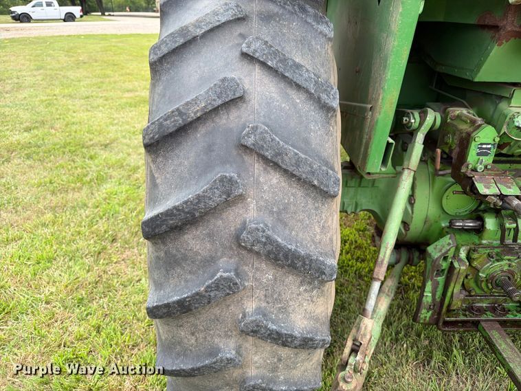 image for item FK3231 1973 John Deere 4230 tractor