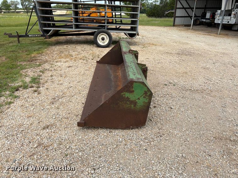 image for item FK3231 1973 John Deere 4230 tractor
