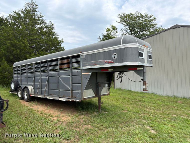 image for item FK3235 1999 Ponderosa Special Edition livestock trailer
