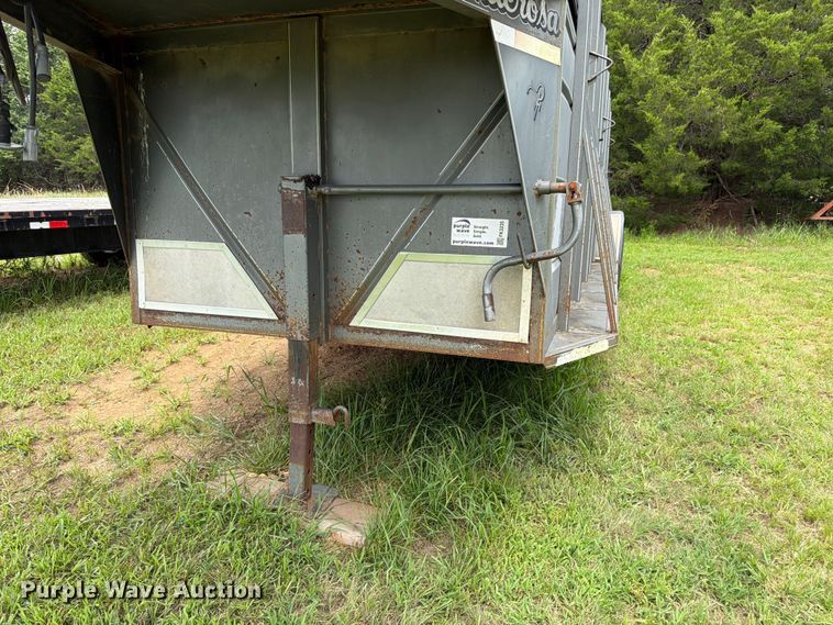 image for item FK3235 1999 Ponderosa Special Edition livestock trailer