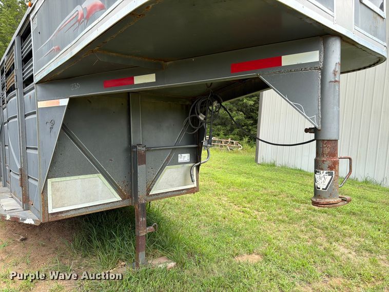 image for item FK3235 1999 Ponderosa Special Edition livestock trailer