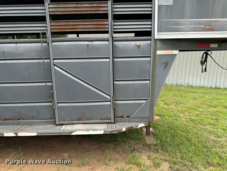 image for item FK3235 1999 Ponderosa Special Edition livestock trailer