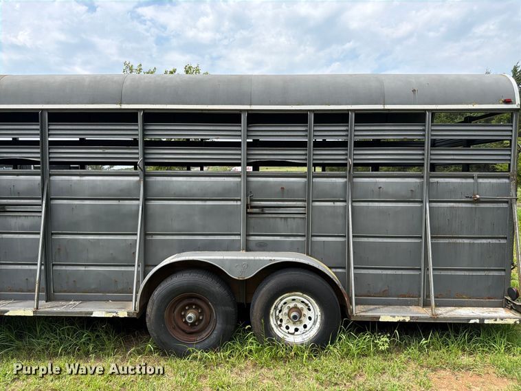 image for item FK3235 1999 Ponderosa Special Edition livestock trailer