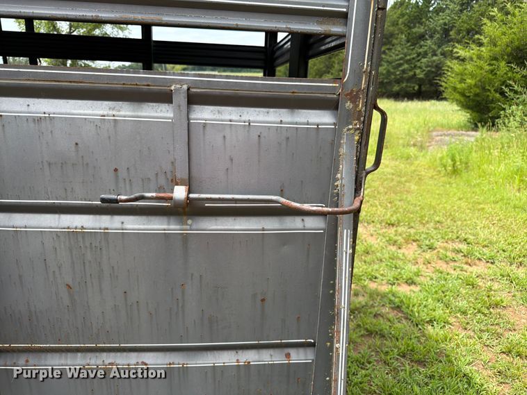 image for item FK3235 1999 Ponderosa Special Edition livestock trailer